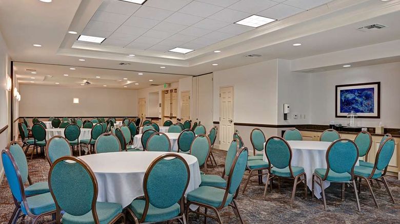 <b>Hilton Garden Inn - San Bernardino Meeting</b>. Images powered by <a href="https://iceportal.shijigroup.com/" title="IcePortal" target="_blank">IcePortal</a>.