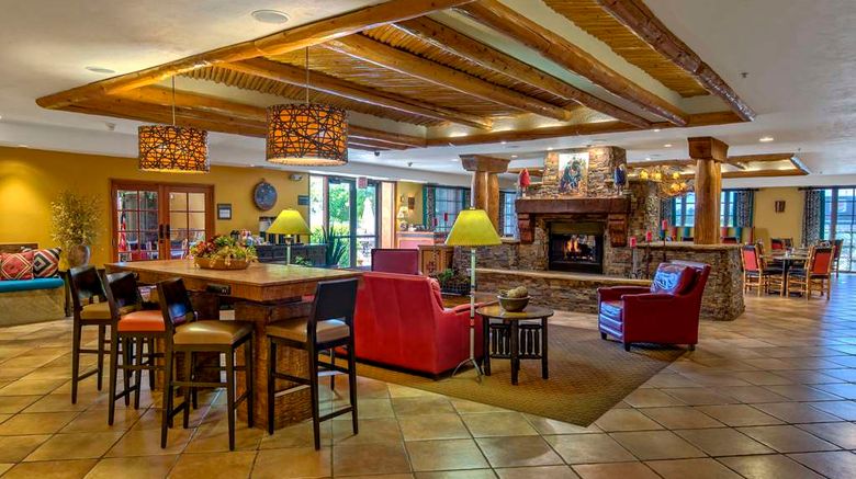 <b>Hampton Inn Kayenta Lobby</b>. Images powered by <a href="https://iceportal.shijigroup.com/" title="IcePortal" target="_blank">IcePortal</a>.
