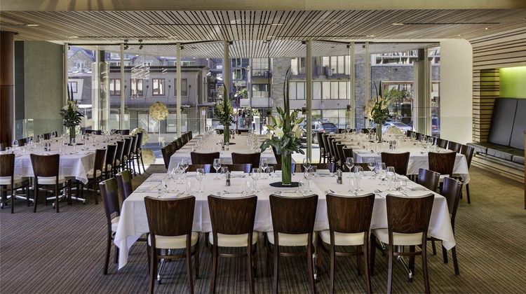 Novotel Queenstown Lakeside Restaurant