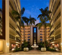 Hilton Waikoloa Village Lobby