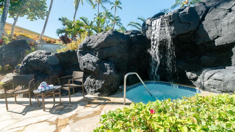 <b>Hilton Waikoloa Village Recreation</b>. Images powered by <a href="https://iceportal.shijigroup.com/" title="IcePortal" target="_blank">IcePortal</a>.