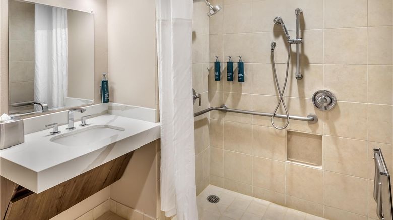<b>Hilton Grand Vacations Kohala Suites Room</b>. Images powered by <a href="https://iceportal.shijigroup.com/" title="IcePortal" target="_blank">IcePortal</a>.
