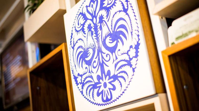 <b>Hilton Garden Inn Krakow Lobby</b>. Images powered by <a href="https://iceportal.shijigroup.com/" title="IcePortal" target="_blank">IcePortal</a>.