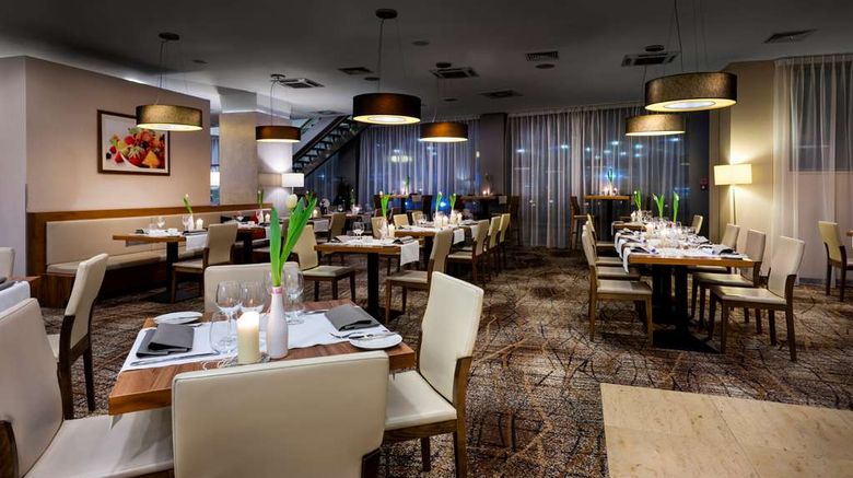 <b>Hilton Garden Inn Krakow Restaurant</b>. Images powered by <a href="https://iceportal.shijigroup.com/" title="IcePortal" target="_blank">IcePortal</a>.