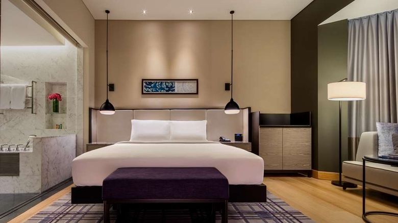 <b>Hilton Kuala Lumpur Room</b>. Images powered by <a href="https://iceportal.shijigroup.com/" title="IcePortal" target="_blank">IcePortal</a>.