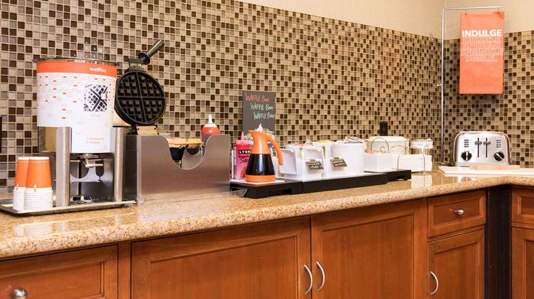 Hampton Inn & Suites Lansing Restaurant