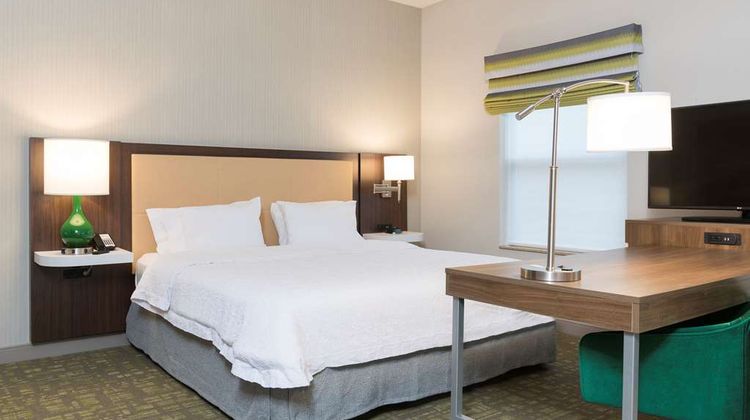 Hampton Inn & Suites Lansing Room