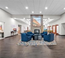 Hampton Inn & Suites Lansing Lobby