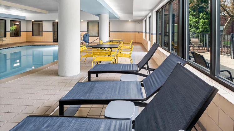 Hampton Inn & Suites Lansing Pool