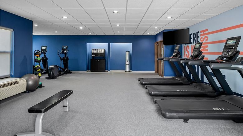 <b>Hampton Inn & Suites Lansing Health</b>. Images powered by <a href="https://iceportal.shijigroup.com/" title="IcePortal" target="_blank">IcePortal</a>.