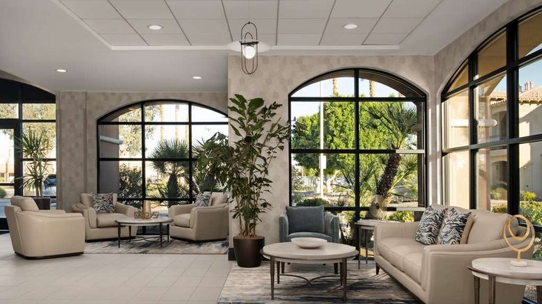 <b>Embassy Suites La Quinta - Hotel & Spa Lobby</b>. Images powered by <a href="https://iceportal.shijigroup.com/" title="IcePortal" target="_blank">IcePortal</a>.