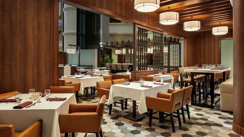 <b>Embassy Suites Convention Ctr Las Vegas Restaurant</b>. Images powered by <a href="https://iceportal.shijigroup.com/" title="IcePortal" target="_blank">IcePortal</a>.