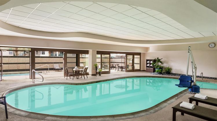 Embassy Suites Convention Ctr Las Vegas Pool