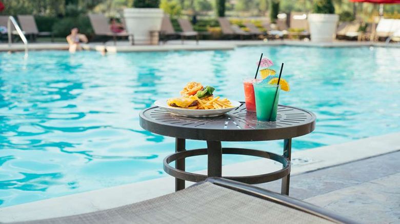 <b>Hilton Lake Las Vegas Resort & Spa Pool</b>. Images powered by <a href="https://iceportal.shijigroup.com/" title="IcePortal" target="_blank">IcePortal</a>.