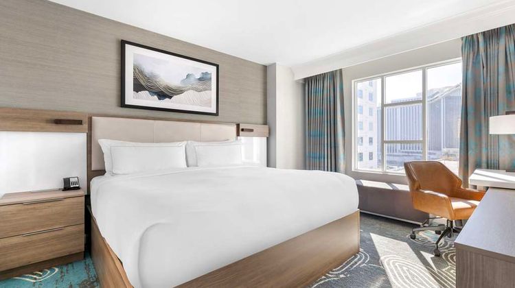 Hilton Grand Vacations Club Paradise Room