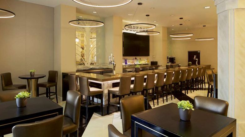 <b>Hilton Grand Vacations on the Strip Lobby</b>. Images powered by <a href="https://iceportal.shijigroup.com/" title="IcePortal" target="_blank">IcePortal</a>.