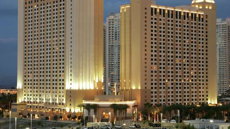 <b>Hilton Grand Vacations on the Strip Exterior</b>. Images powered by <a href="https://iceportal.shijigroup.com/" title="IcePortal" target="_blank">IcePortal</a>.