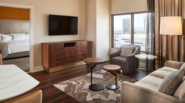 <b>Hilton Grand Vacations on the Strip Room</b>. Images powered by <a href="https://iceportal.shijigroup.com/" title="IcePortal" target="_blank">IcePortal</a>.