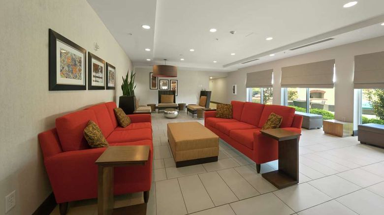 <b>Hilton Garden Inn Lawton-Fort Sill Lobby</b>. Images powered by <a href="https://iceportal.shijigroup.com/" title="IcePortal" target="_blank">IcePortal</a>.