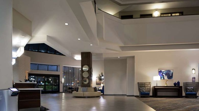 <b>Embassy Suites by Hilton LAX North Lobby</b>. Images powered by <a href="https://iceportal.shijigroup.com/" title="IcePortal" target="_blank">IcePortal</a>.
