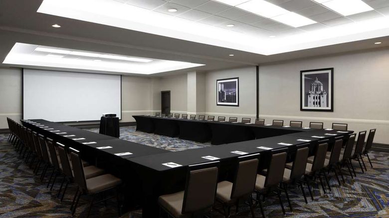 <b>Embassy Suites by Hilton LAX North Meeting</b>. Images powered by <a href="https://iceportal.shijigroup.com/" title="IcePortal" target="_blank">IcePortal</a>.