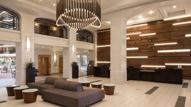 <b>Embassy Suites Anaheim North Lobby</b>. Images powered by <a href="https://iceportal.shijigroup.com/" title="IcePortal" target="_blank">IcePortal</a>.