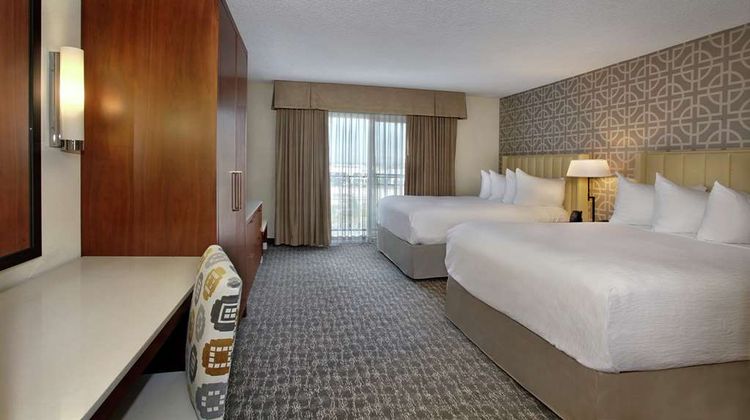 Embassy Suites Anaheim North Room