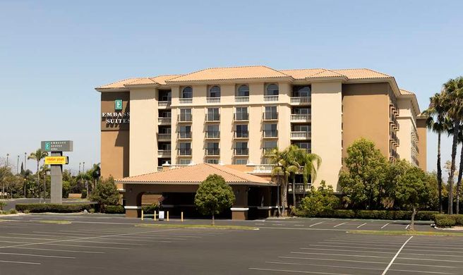 Embassy Suites Anaheim North Exterior