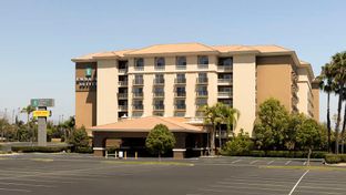 Embassy Suites Anaheim North