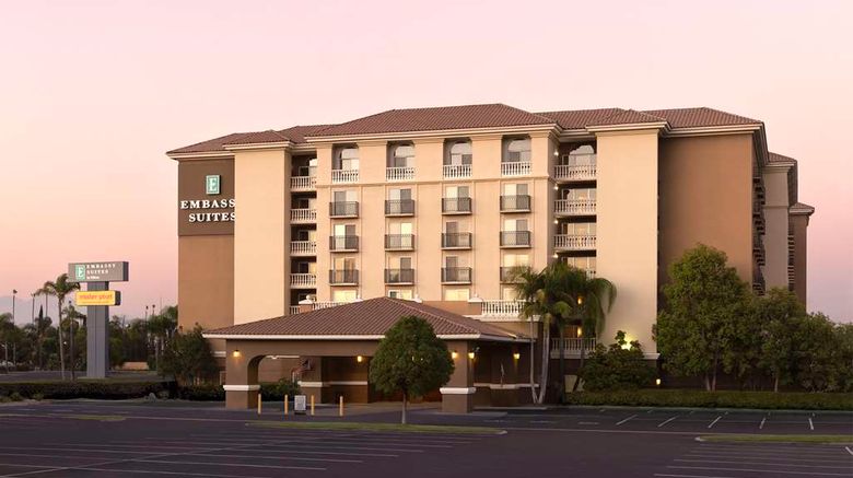 <b>Embassy Suites Anaheim North Exterior</b>. Images powered by <a href="https://iceportal.shijigroup.com/" title="IcePortal" target="_blank">IcePortal</a>.