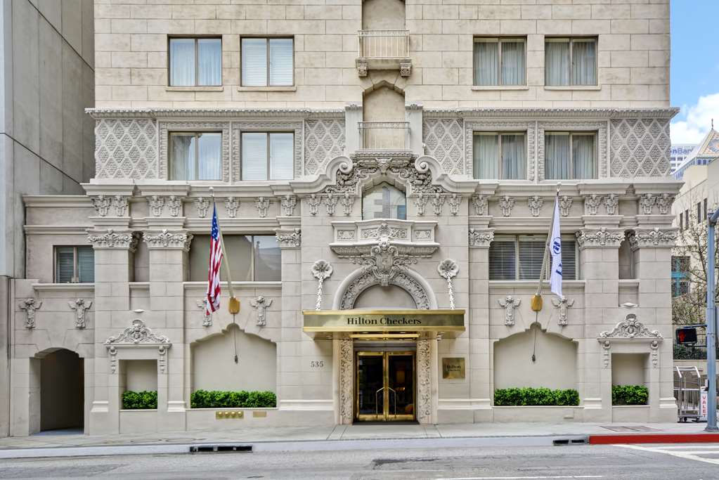 Hilton Checkers Los Angeles- Los Angeles, CA Hotels- First Class