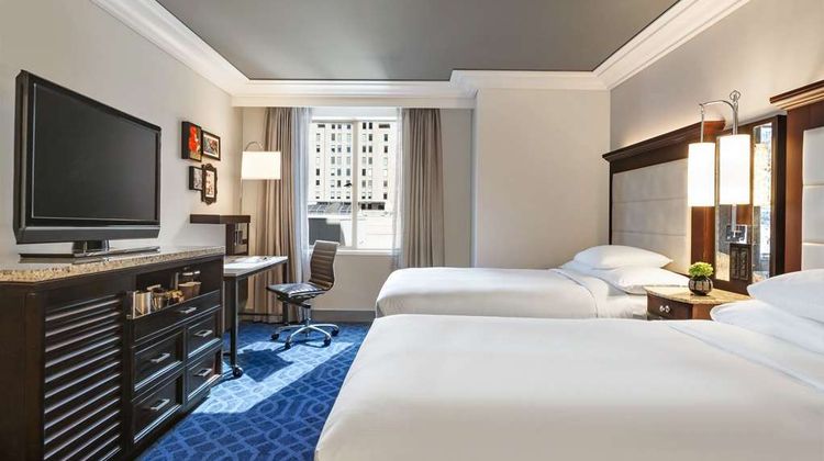 Hilton Checkers Los Angeles Room