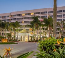 Doubletree by Hilton LAX-El Segundo Exterior