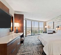 Embassy Suites Anaheim South Room