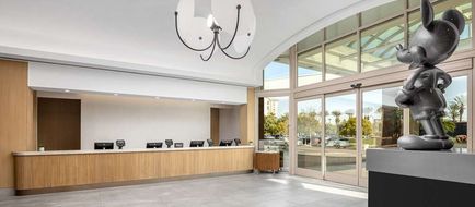 Embassy Suites Anaheim South Lobby