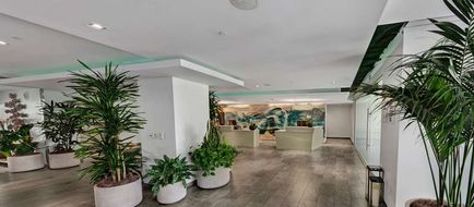 Hotel MdR - A Doubletree by Hilton Hotel Lobby