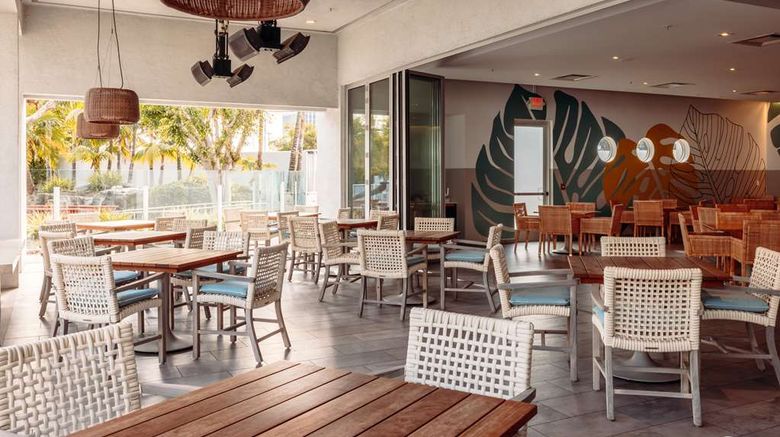 <b>Hotel MdR - A Doubletree by Hilton Hotel Restaurant</b>. Images powered by <a href="https://iceportal.shijigroup.com/" title="IcePortal" target="_blank">IcePortal</a>.