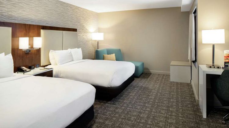 Doubletree Hotel by Hilton Monrovia Room