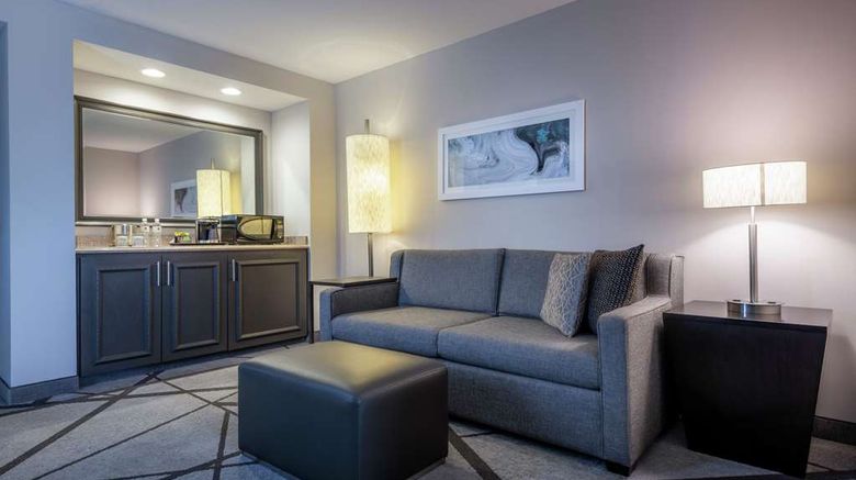 <b>DoubleTree by Hilton Los Angeles-Norwalk Room</b>. Images powered by <a href="https://iceportal.shijigroup.com/" title="IcePortal" target="_blank">IcePortal</a>.