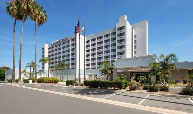 DoubleTree by Hilton Los Angeles-Norwalk Exterior