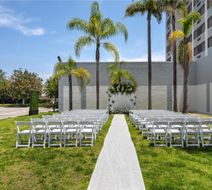 DoubleTree by Hilton Los Angeles-Norwalk Exterior