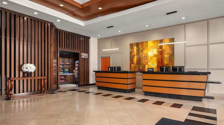 DoubleTree by Hilton Los Angeles-Norwalk Lobby