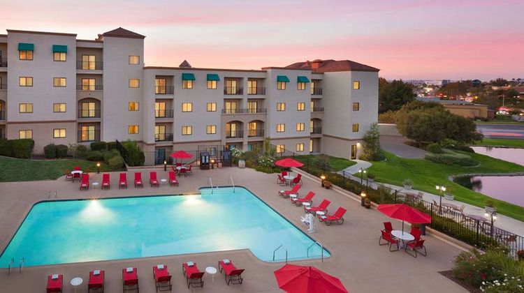Embassy Suites Temecula Pool