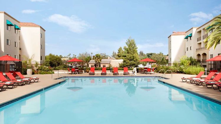 Embassy Suites Temecula Pool