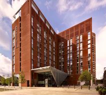 DoubleTree by Hilton Leeds City Centre Exterior