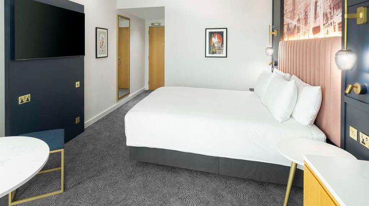 DoubleTree by Hilton Leeds City Centre Room