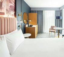 DoubleTree by Hilton Leeds City Centre Room