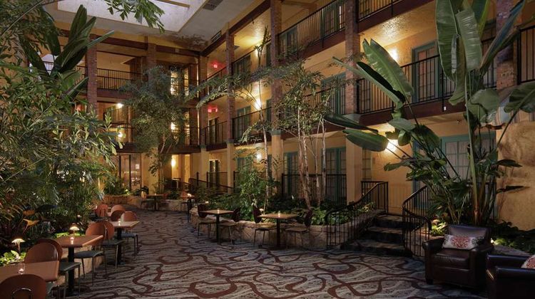 Embassy Suites Lubbock Lobby