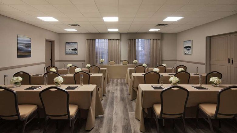 <b>Homewood Suites by Hilton Lubbock Meeting</b>. Images powered by <a href="https://iceportal.shijigroup.com/" title="IcePortal" target="_blank">IcePortal</a>.