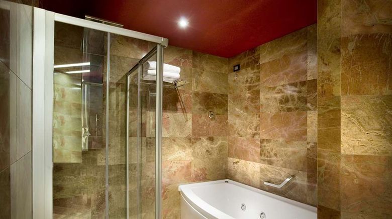 <b>Hilton Garden Inn Lecce Room</b>. Images powered by <a href="https://iceportal.shijigroup.com/" title="IcePortal" target="_blank">IcePortal</a>.